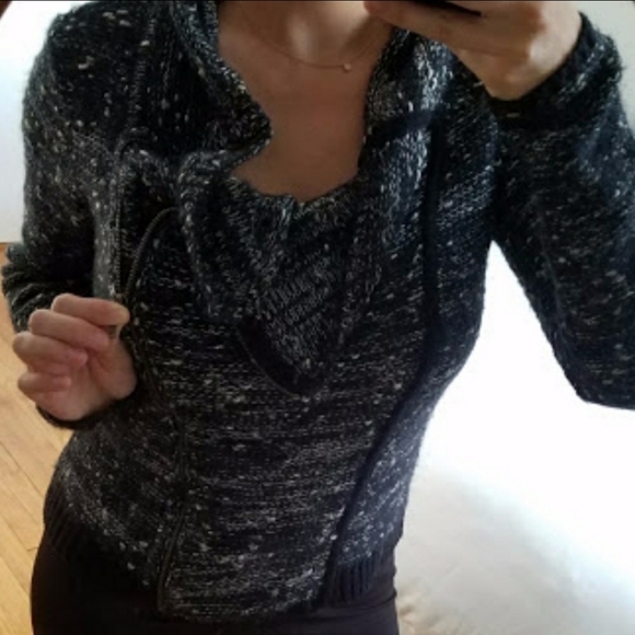 Asymmetrical grey zip jacket sweater - Picture 3 of 5